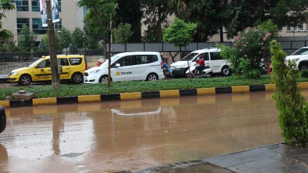 Kilis’te Şiddetli Yağış Etkili Oldu
