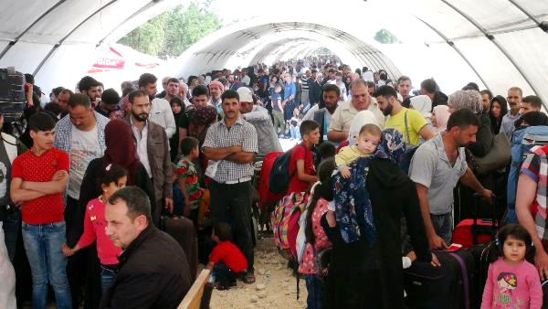 Suriyelilerin, Ülkelerine Gidişleri Sürüyor
