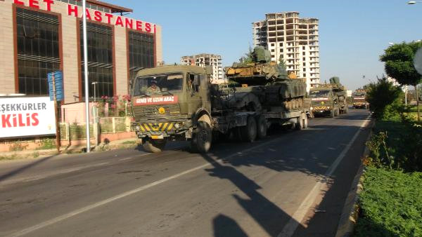 Suriye’ye Askeri Sevkiyat Sürüyor