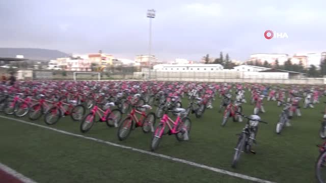 15 Bin Eve 15 Bin Bisiklet Kampanyası…bisikletler Motosikletlerle Taşındı