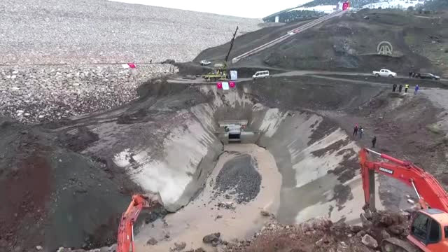 Yukarı Afrin Barajı Çalışmaları Su Tutmaya Başladı