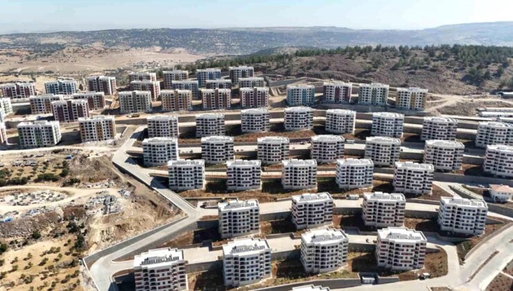 Kilis’te 130 Kalıcı Konut Teslim Edildi