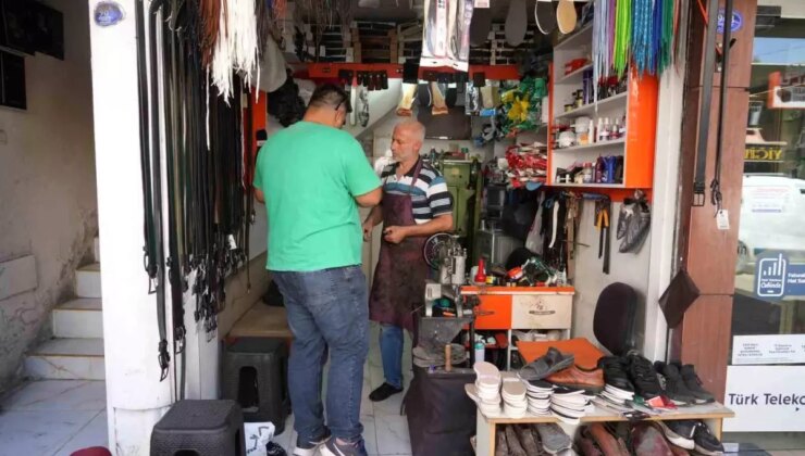 Kilis’te 40 yıldır ayakkabı tamiri yapan usta