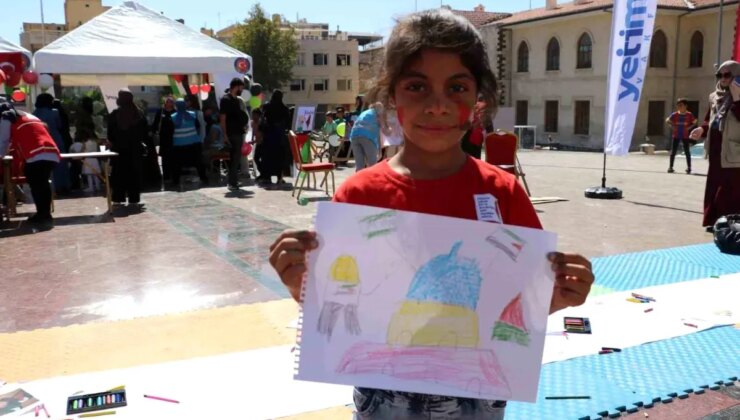 Kilis’te Filistin İçin Farkındalık Oluşturan Fotoğraf Aktifliği