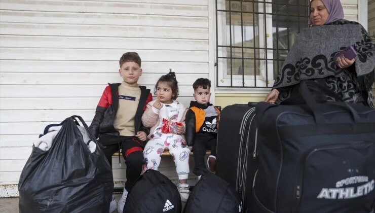 Suriye’deki İç Savaş Sonrası Birinci Sefer Vatanlarına Dönüyorlar