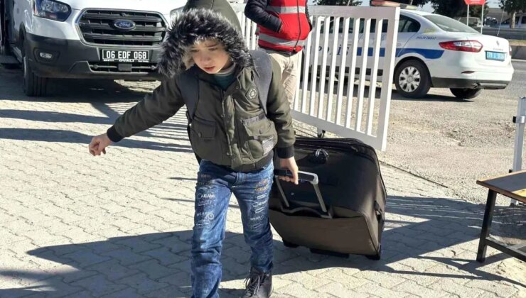 Suriye’deki İç Savaş Sonrası Mültecilerin Memleketlerine Dönüşü Başladı