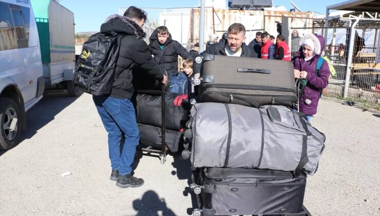 Suriyelilerin Ülkelerine Dönüşü Başladı