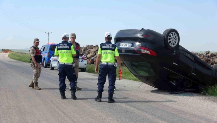 Kilis’te feci kaza: Araba taklalar attı, 5 kişi yaralandı
