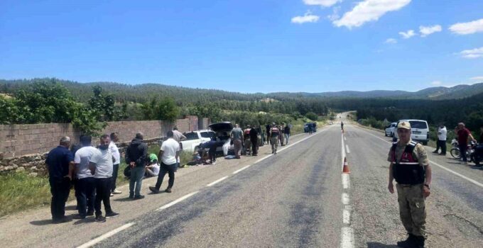 Kilis’te pikap ile araba çarpıştı: 9 yaralı