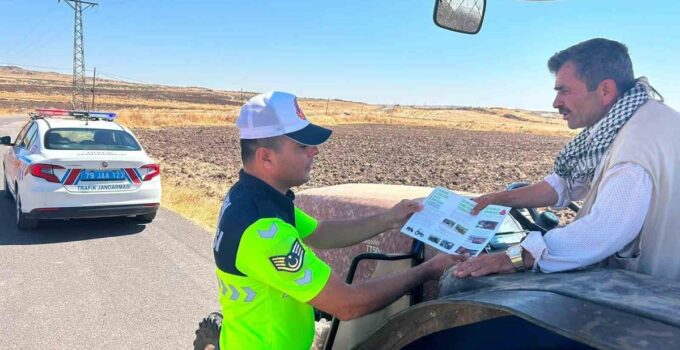 Kilis’te jandarmadan traktör denetimi: Güvenlik ekipmanları denetim edildi