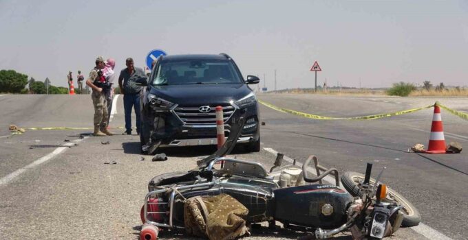 Kilis’te araba ile çarpışan motosikletin şoförü hayatını kaybetti